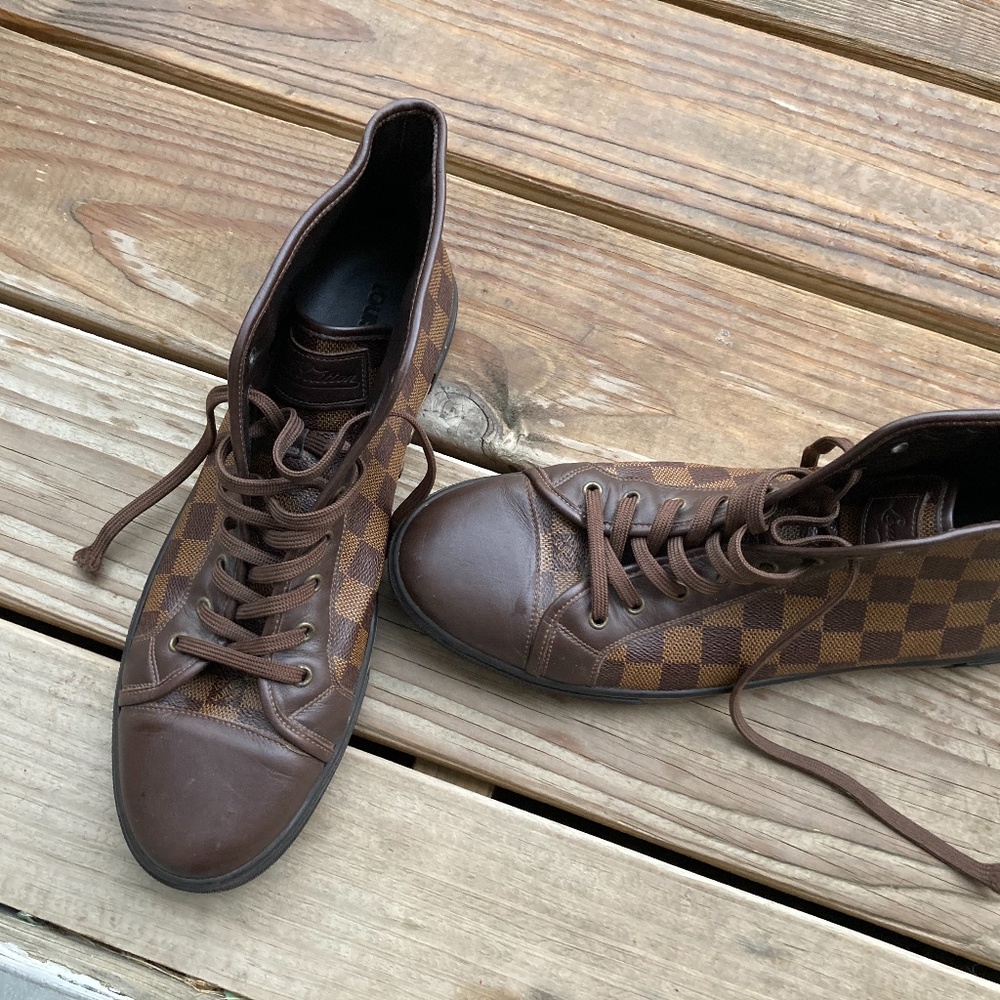 Louis Vuitton fashion sneakers